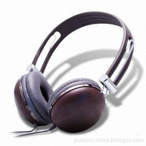 Wired DJ Headphone with 20 to 20KHz Frequency Response and Imitated Wooden Housing
